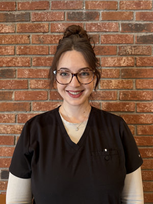 Mia - Optometric Assistant